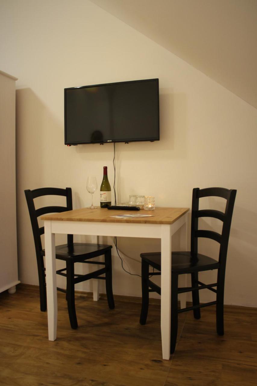 Penzion A Restaurace U Reky Ledeč nad Sázavou Bagian luar foto