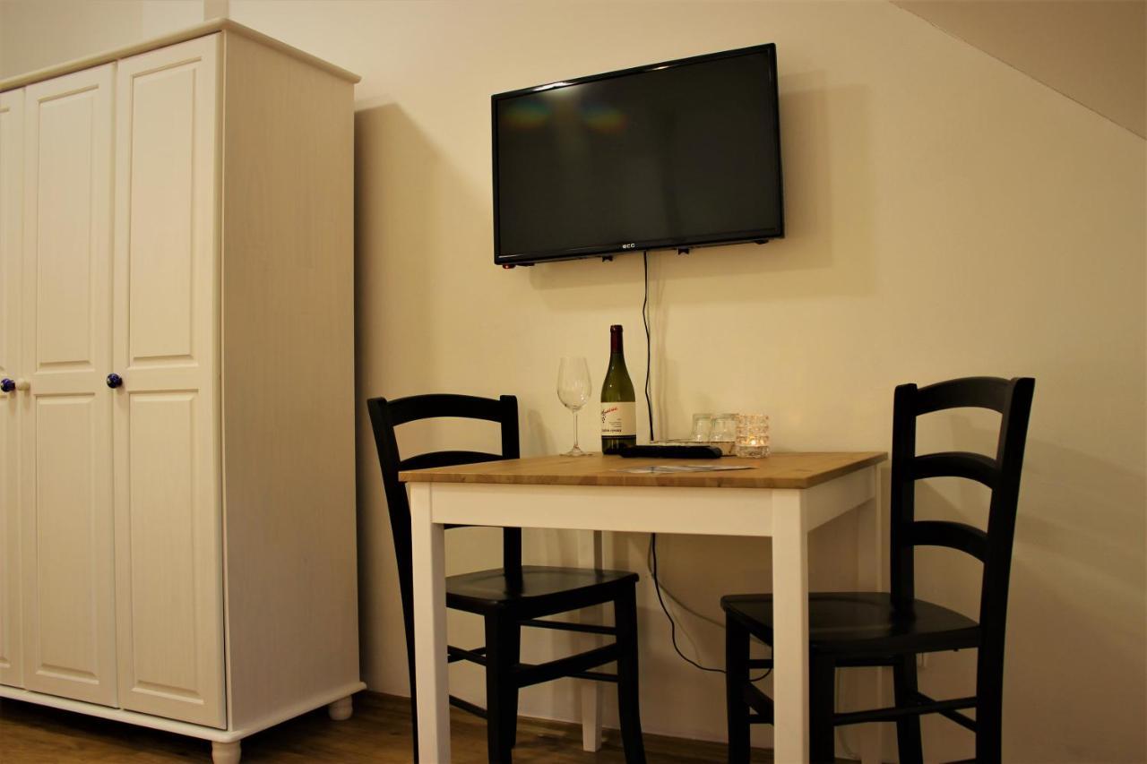 Penzion A Restaurace U Reky Ledeč nad Sázavou Bagian luar foto