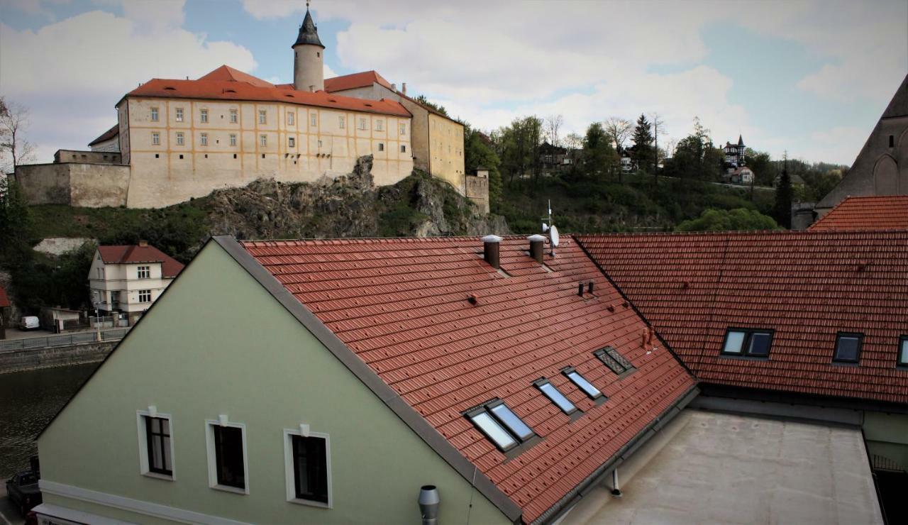 Penzion A Restaurace U Reky Hotel Ledeč nad Sázavou Bagian luar foto