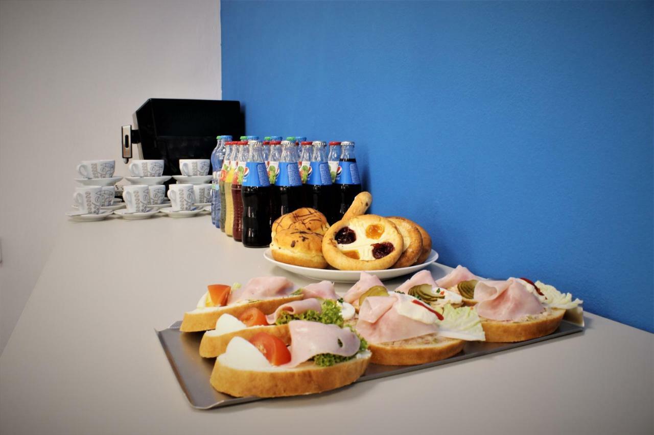 Penzion A Restaurace U Reky Ledeč nad Sázavou Bagian luar foto